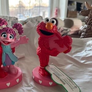 Sesame Street Elmo Figurine